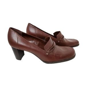 Naturalizer Womens "Karina" Brown Leather 2.5" Heel Pumps (size 7)